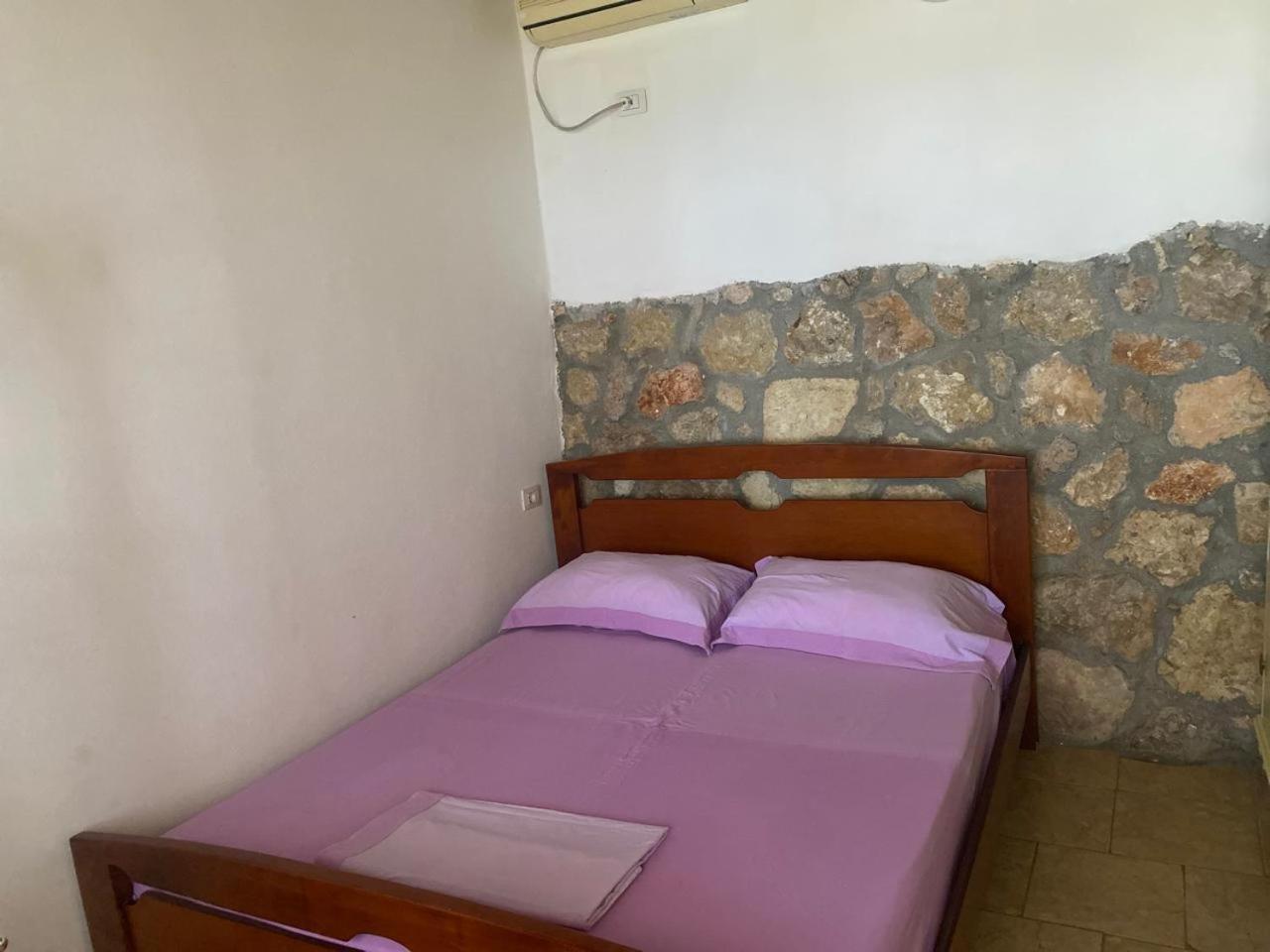 Firauni Hébergement de vacances Vlorë